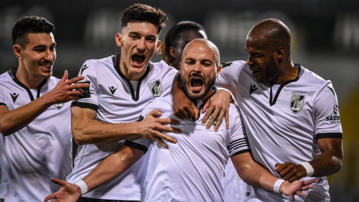André André celebra un gol con el Vitoria Guimarães