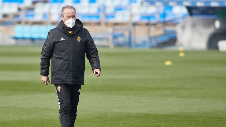 Juan Ignacio Martínez, durante el entrenamiento de esta mañana en La Romareda.