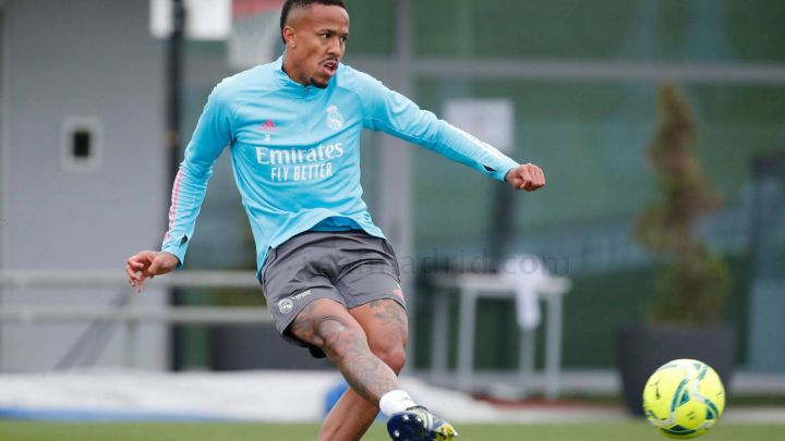 Eder Militao regresó con el grupo tras superar sus molestias en el aductor.