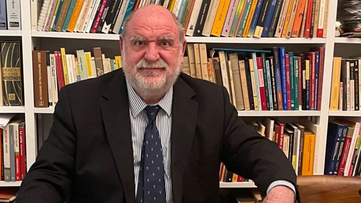 "Ya hemos aprendido a no morir, ahora aprenderemos a vivir"