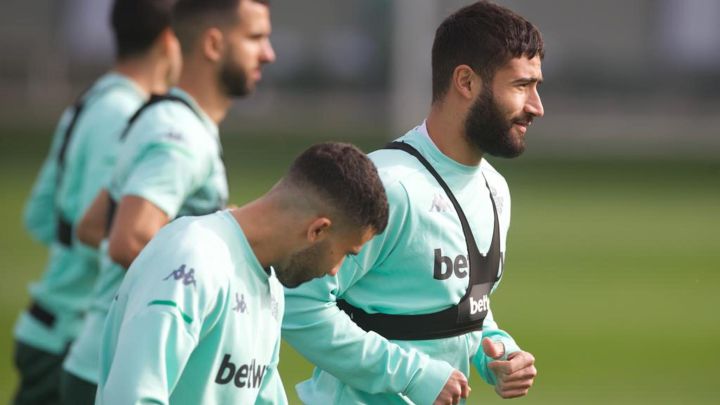 Fekir vuelve y apunta al Alavés