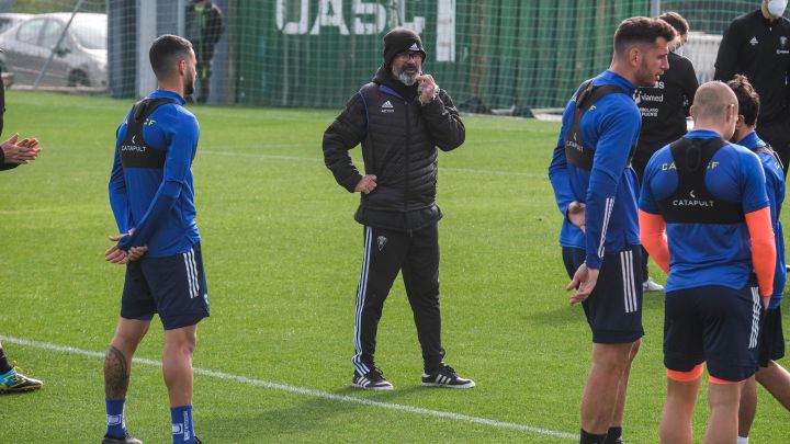 Cervera: "Si ganamos al Eibar conseguiremos un poco de aire"