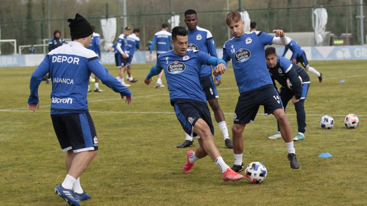 Miku, durante el entrenamiento del Deportivo de este sábado.