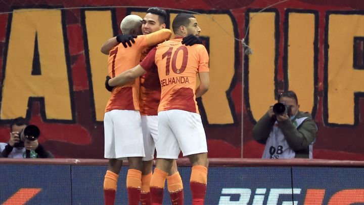 Falcao vuelve a ser titular con dos goles