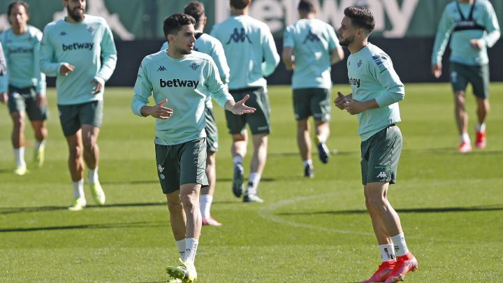 Bartra es la gran novedad en
una lista del Betis sin Tello