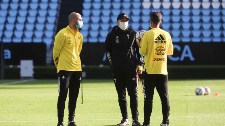 Eduardo Coudet durante un entrenamiento en Balaídos