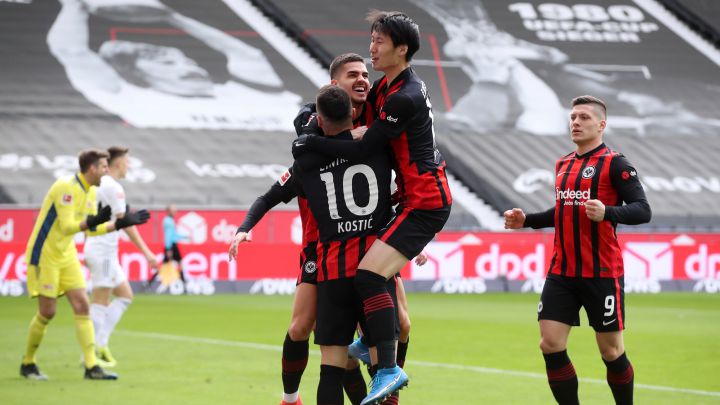 El Eintracht golea; Jovic se seca
