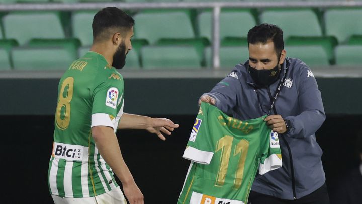 El atacante del Betis Nabil Fekir marcó un gol maradoniano al Levante pero Didier Deschamps no le convocó con Francia. Sí lo hacía cuando no decidía casi.