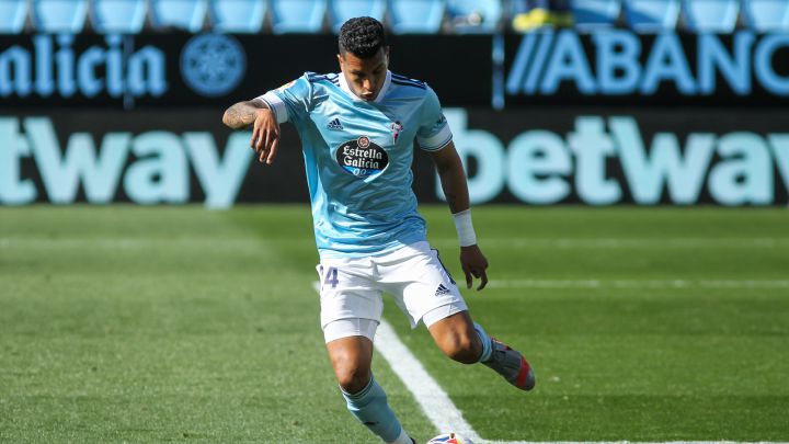 Jeison Murillo se dispone a golpear el balón durante el partido disputado contra el Real Madrid en Balaídos