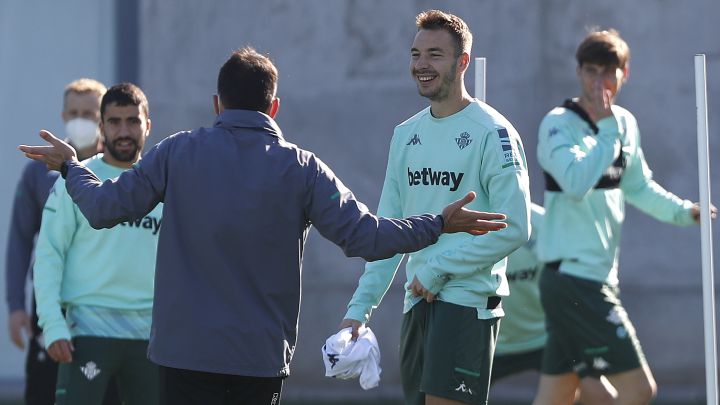 Loren y su futuro: "Ahora quiero jugar, ya veremos en junio"