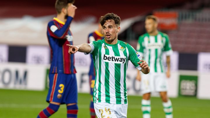 El centrocampista del Betis Rodrigo Sánchez Rodri ha pasado de varias titularidades a apenas jugar 9 minutos, en Cádiz, durante el último mes y medio.