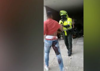 La policía saca a ex Inter de su casa... ¡y manchado de sangre!