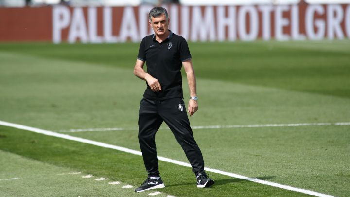 Mendilibar: "Somos un equipo de pueblo, no vamos a bajar los brazos"