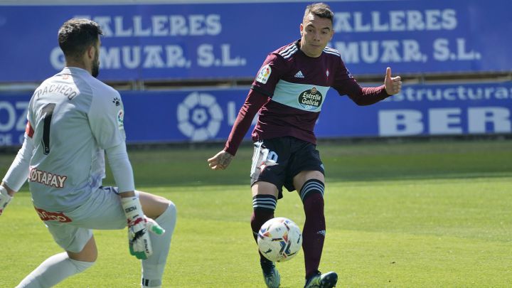 Iago Aspas dispara ante Pacheco para poner el 0-2 en Mendizorroza