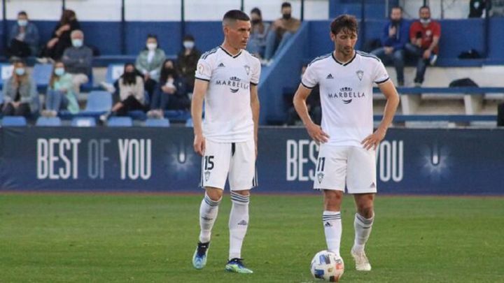 Juanmi Callejón alegra por fin al Marbella