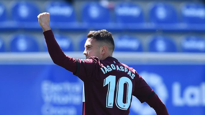 Iago Aspas celebra el tanto anotado en Mendizorroza contra el Alavés