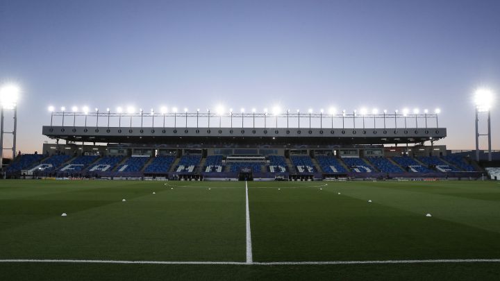 El Estadio Alfredo di Stéfano, campo donde juega el Real Madrid sus partidos a puerta cerrada durante la pandemia, antes de un encuentro de Champions.
