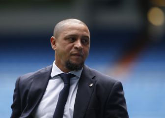 Roberto Carlos adds fuel to Clásico fire