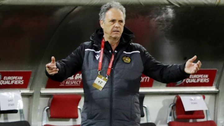El técnico utrerano Joaquín Caparrós se puso de parte de Juan Cala en el caso Diakhaby: "Hay presunción de inocencia. No vi racismo en el fútbol español".
