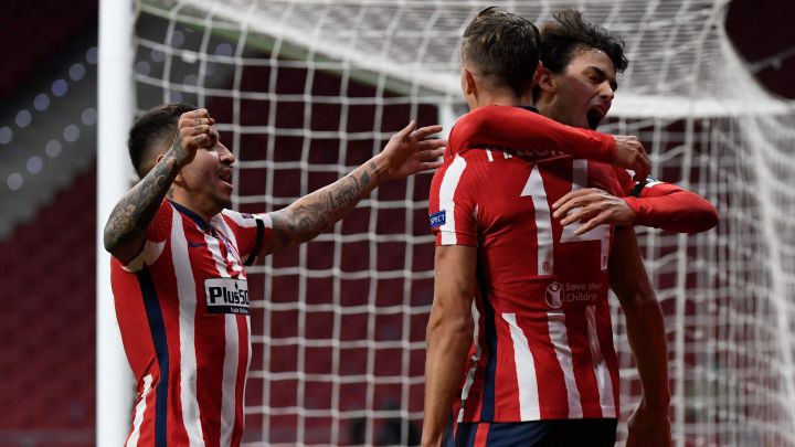 Los jugadores del Atlético celebran un gol contra el Bayern.