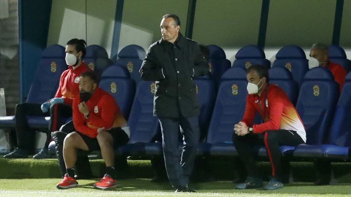 Oltra se le resiste a la Ponferradina