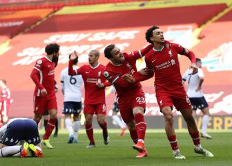 El Liverpool rescata in extremis la victoria ante el Aston Villa
