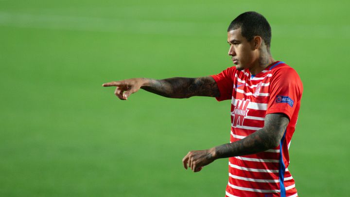 Kenedy peligra para Old Trafford