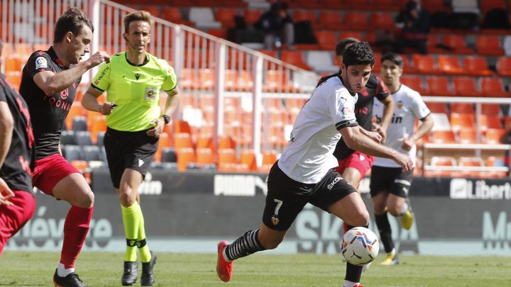 Guedes se destapa como asistente cuando el Valencia se plantea su venta