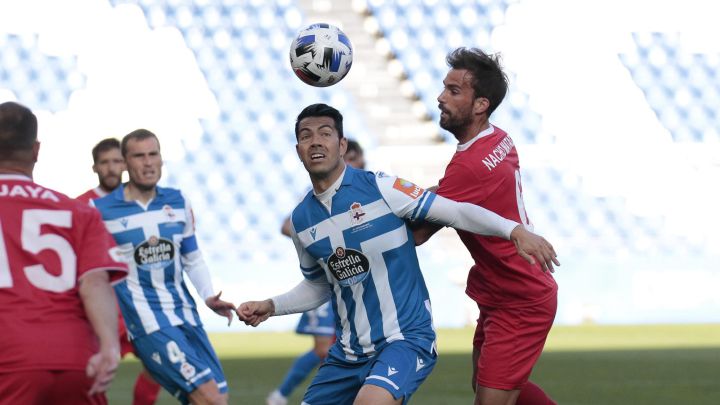 Miku en unp artido con el Deportivo