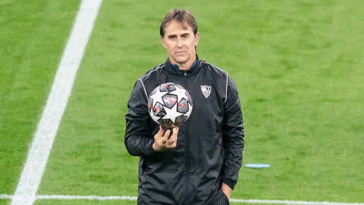El entrenador del Sevilla Julen Lopetegui repasó la actualidad del club blanquirrojo pero fiel a su discurso: "Esta profesión no te permite disfrutar".