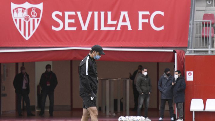 El entrenador del Sevilla Julen Lopetegui valoró la previa ante la Real Sociedad y elogió al equipo txuri-urdin.
