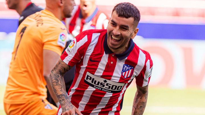 Correa celebra el 2-0 del Atlético-Eibar.