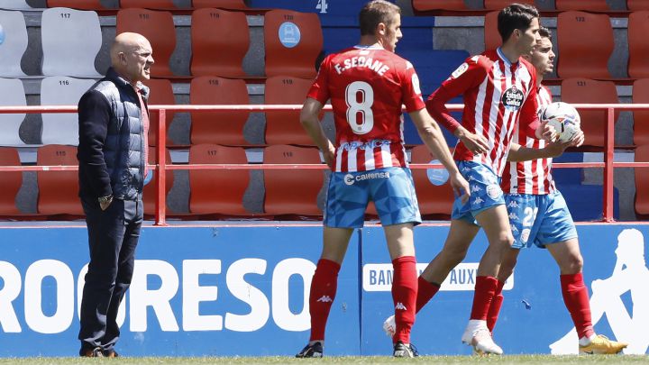 Los números condenan a Luis César al frente del Lugo
