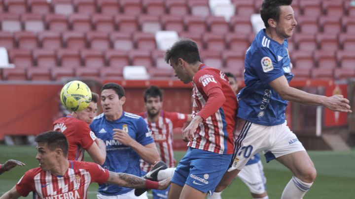 Cara y cruz en los últimos años tras perder el derbi asturiano