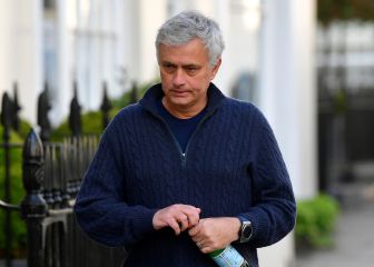 Mourinho tips the wink to Pérez over Real Madrid return