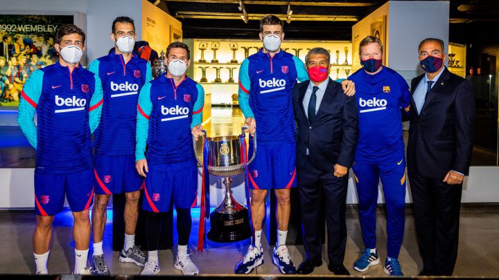 Superliga: Laporta se reúne con Koeman y los capitanes