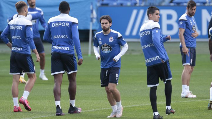 Lara, en el entrenamiento del Deportivo en Riazor.