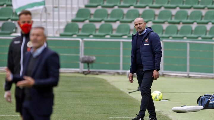 Paco López: "No tengo defensa alguna respecto al partido"