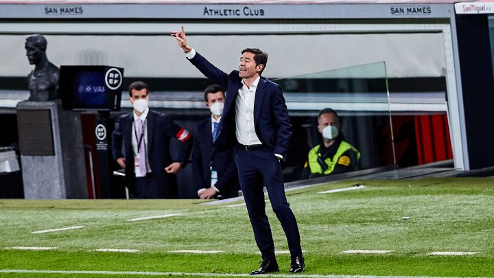 El Sevilla recibe al Athletic el próximo lunes con Marcelino García Toral en el banquillo. Monchi le fichó, le despidió y luego se ha echado la culpa.