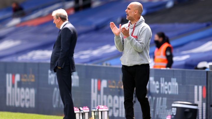 Peter Crouch, rendido ante Guardiola y Benítez