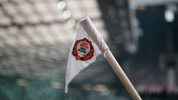 El United se arriesga a perder puntos tras las protestas en su campo