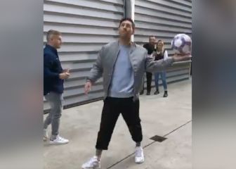 ¿Al nivel del 'boomerang' de Ronaldinho? El nuevo 'spot' de Messi que rompe las redes