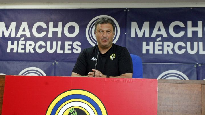 Díaz: "He visto a muchos jugadores mejores que Abde y han quedado en nada"