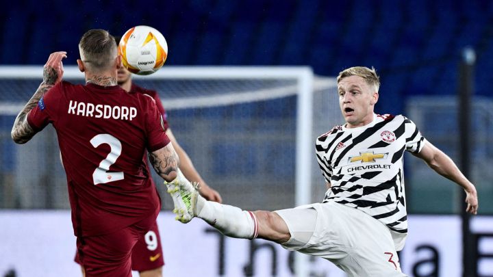 Van Basten atiza a Van de Beek