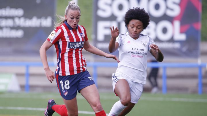 Toni Duggan y Geyse, durante un Madrid CFF - Atlético.