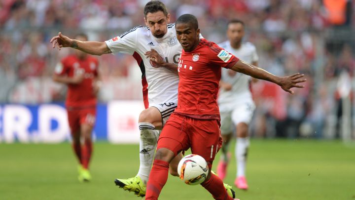 Douglas Costa, cedido al Gremio
