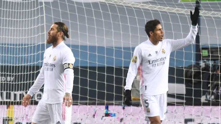 Ramos y Varane, con el Real Madrid.