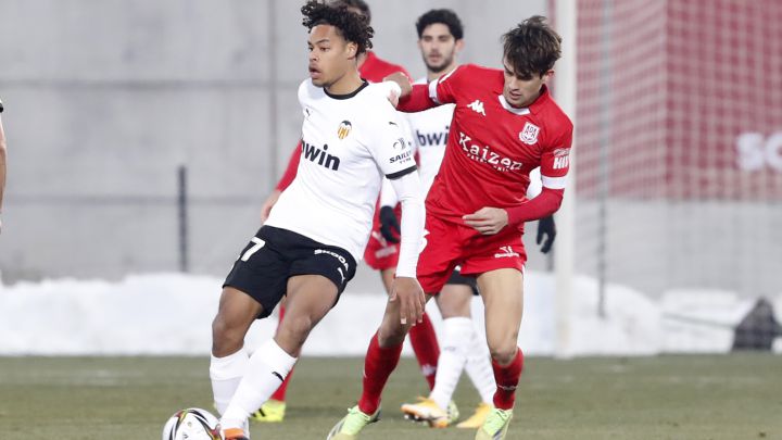 El Valencia renueva a Koba Koindredi hasta 2025