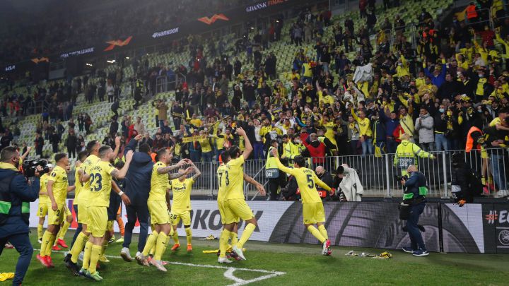 Las colas y el toque de queda no apagaron la alegría de los amarillos