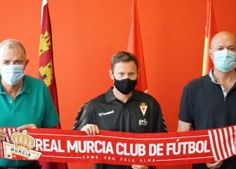 Molina da el mando a Mario Simón